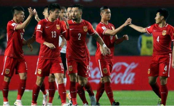 「琼斯」归化球员身负重任，莱昂·琼斯愿意接受归化，为国效力