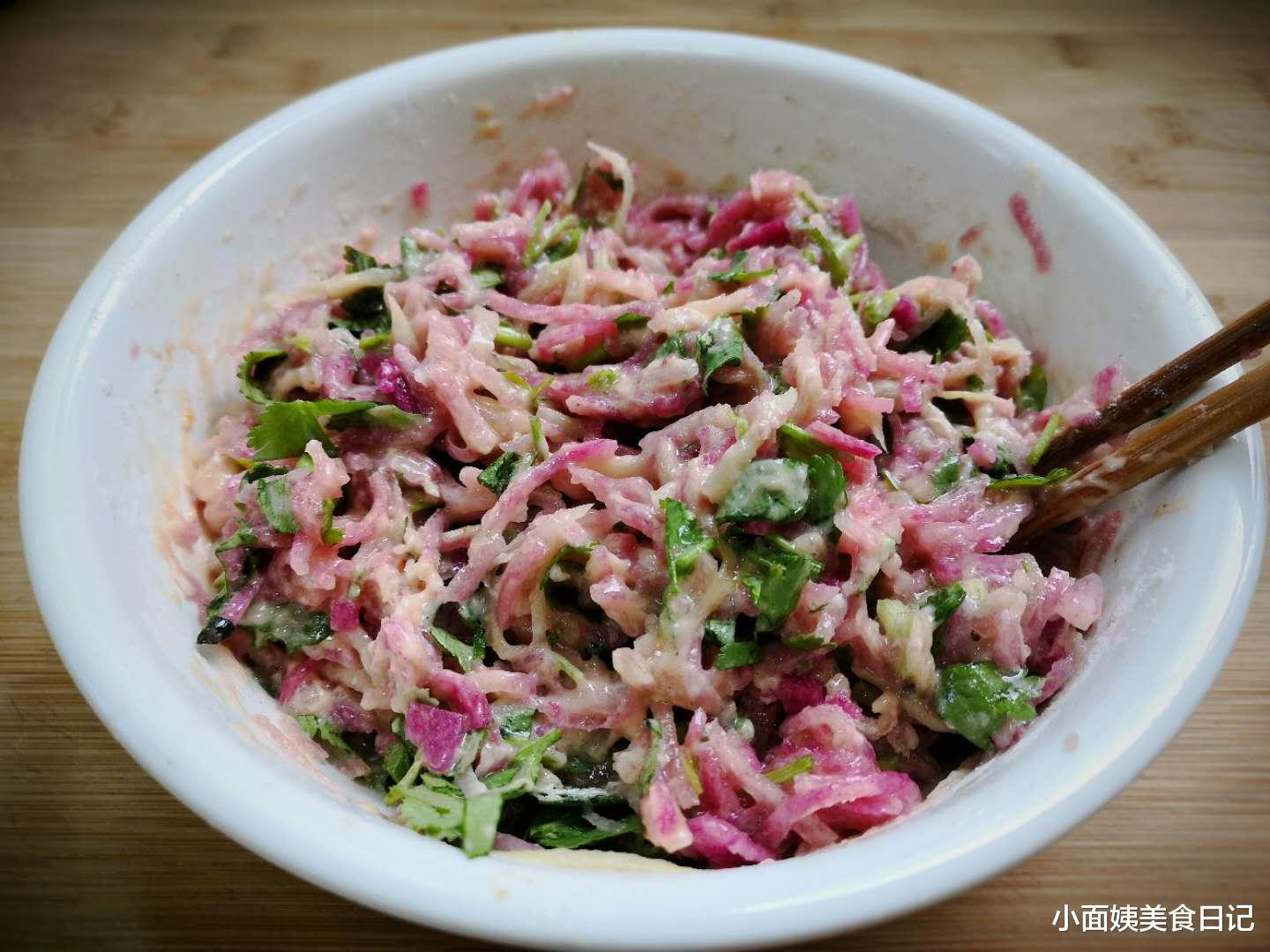 鸡蛋@夏季，我家隔几天就做这个吃，10分钟做一盘，外酥里嫩，比肉还香！