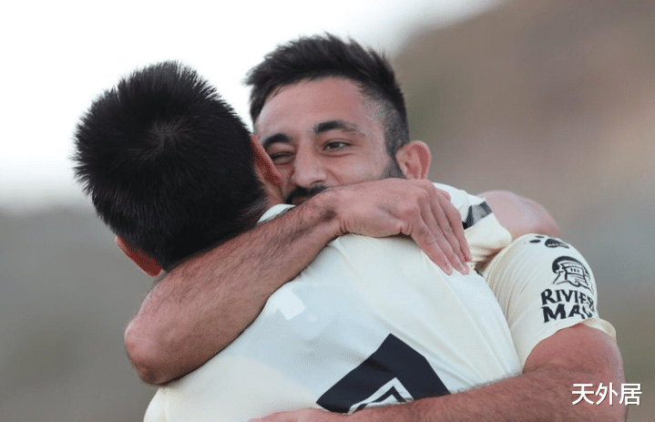 武磊|武磊新赛季第一球!完美的反跑+打穿门将大小门,锁定主力位置