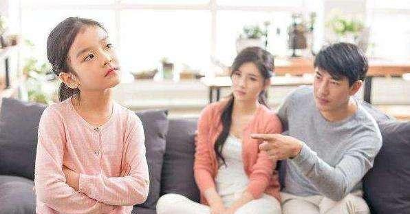 |“贿赂式教育”效果好？家长省事了，却也买断了孩子的努力