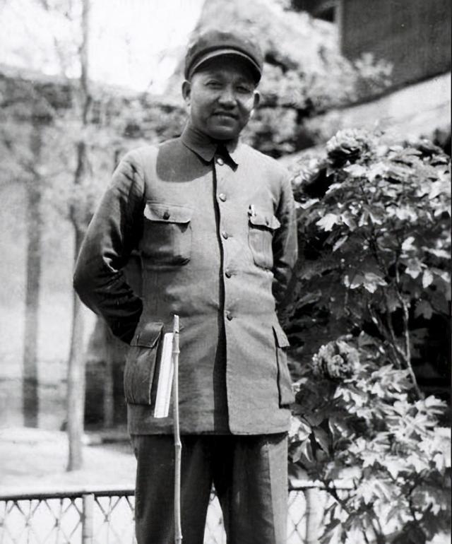 麦克阿瑟|此人战功赫赫，职务一度接近林帅，解放后为何消失不见了？