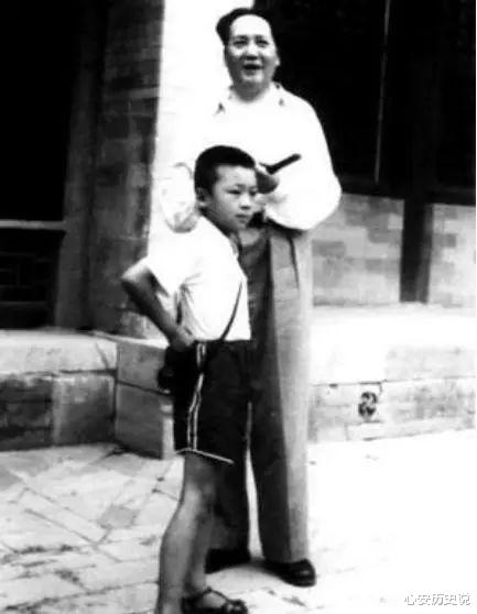 新疆维吾尔自治区|47岁毛泽民在新疆被暗杀，临终遗言：我无愧为毛泽东的弟弟