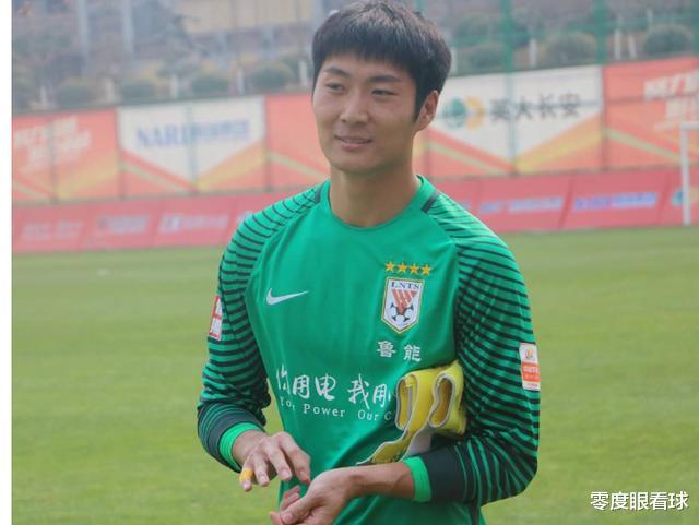 武汉卓尔|鲁能战大连人首发11人浮出水面：两大王牌坐镇中场，佩莱携新援锋霸领衔锋线