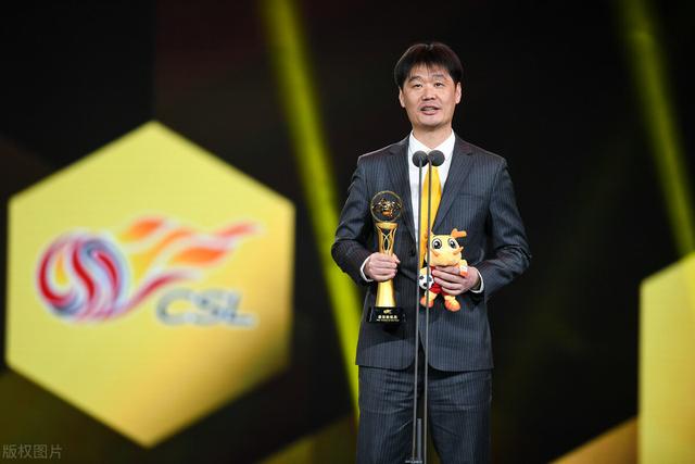 山东鲁能|痛数李霄鹏三大罪状，是鲁能培养你，不是你支援鲁能，要脸就下课