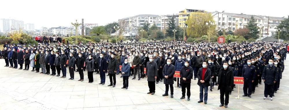 黔东南头条新闻 贵州施秉：倾力打整三个月，更加整洁迎新春