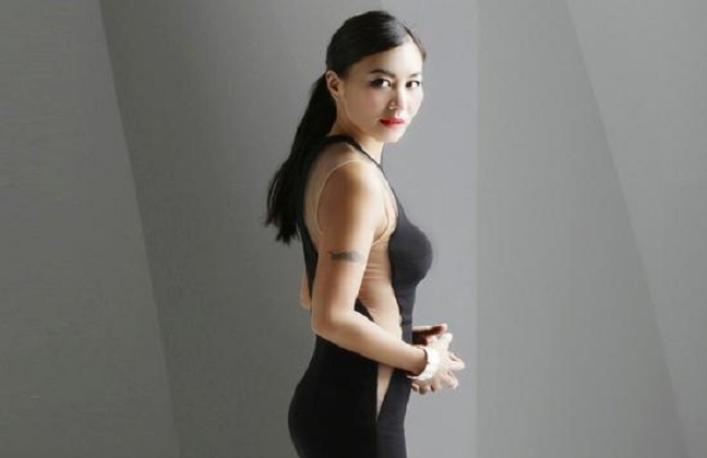 顺子|知名歌手演唱自己成名曲，评委说她不专业，还现场教学，自取其辱