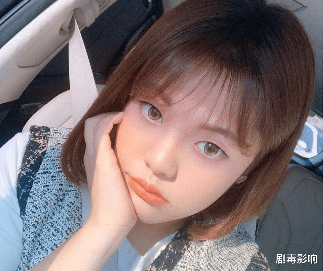 |韩国网红一年狂瘦90斤，肚腩不见五官立体，粉丝却闹着要脱粉