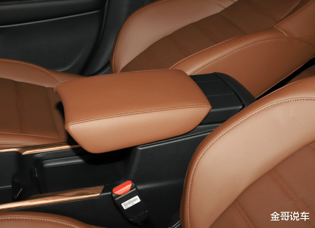 本田CRV|本田终于甩出了“王炸”!满油续航940千米,高速稳如牛,比威兰达还高