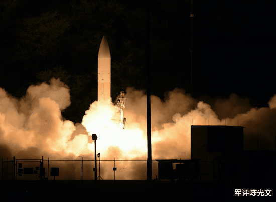 【马赫】中国差远了？俄罗斯也不行！美国批准研发17倍音速超级无敌导弹