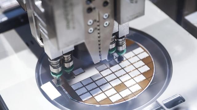 『半导体』中国唯一蚀刻机巨头，耗时11年打破技术封锁，从65nm到5nm