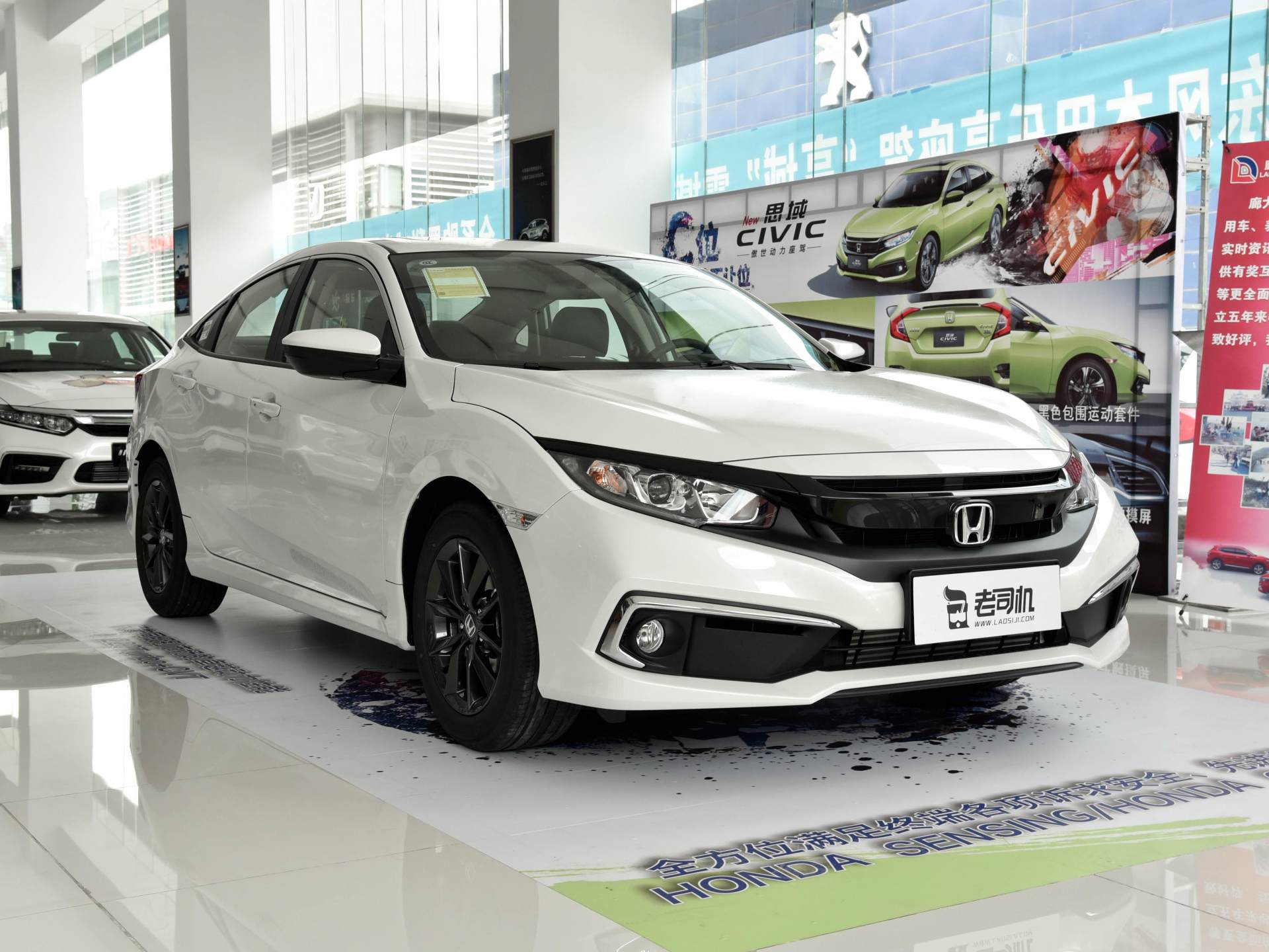 新车|动力越强越舒服，本田思域实车，1.5T爆177马力超越朗逸，价格15万