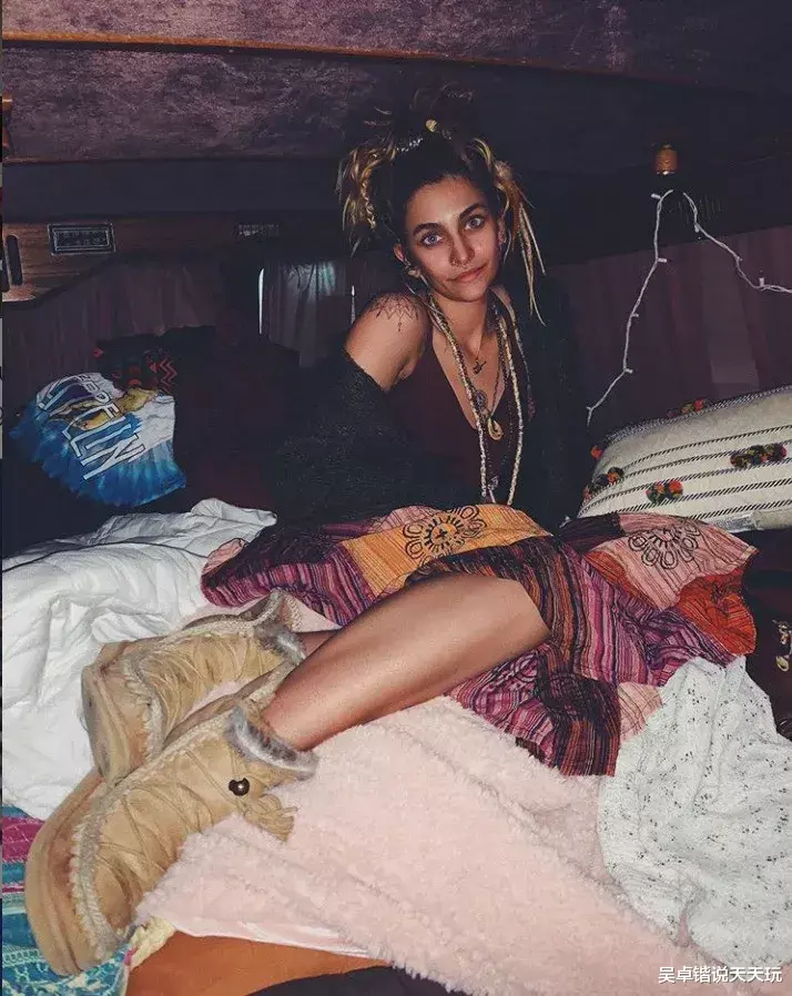 帕丽斯|超级巨星迈迈克尔·杰克逊独女,全球最富星二代的悲喜人生