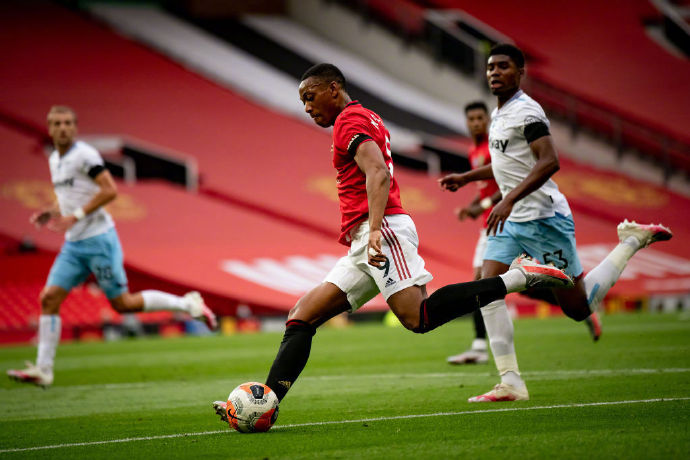 曼联|两大对手全输球，曼联迎争四主动权，最后一轮输球也能进前四