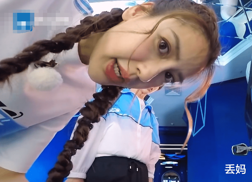 整容|《奔跑吧》死亡角度拍摄来了!镜头直怼baby的下巴,是否整容一目了然