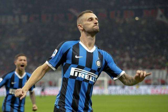 「国际米兰」薅羊毛逮着一只羊！巴萨又瞄准国米大将，张康阳复兴计划恐遭重创