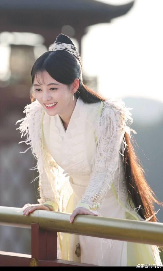 『鞠婧祎』分不清鞠婧祎和吴宣仪？看她们穿上古装，一个像公主一个却像丫鬟