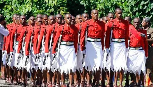 【】阅兵呢，能不能严肃的看完？！