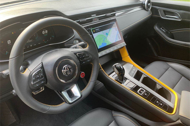 [思域]没白等！国产又一“颜王”亮相，不足10万，开出宝马3系的气场