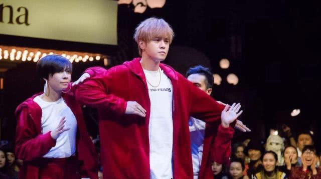 变形计▲演员不拍戏，歌手不出歌，靠着综艺节目维持人气的明星有哪些？