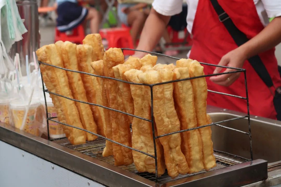 豆浆|一个“2元”早餐摊,出摊5小时收入1500块,虽累却比上班强