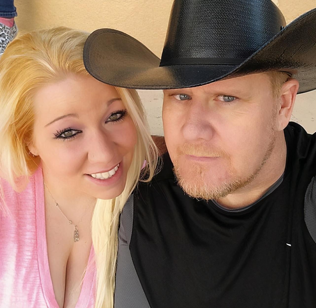 睹图|男子怀疑小18岁的妻子不忠将其杀害，作案后发视频向女儿道歉