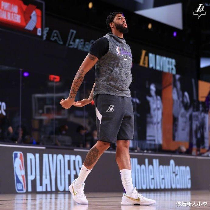 达米恩·利拉德|狂轰31+11+6！詹眉杀红眼，湖人领先17分，利拉德三分5中1