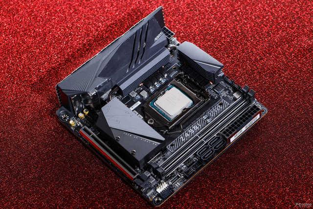 技嘉|这豪华用料的技嘉Z490I AORUS ULTRA，简直太香了