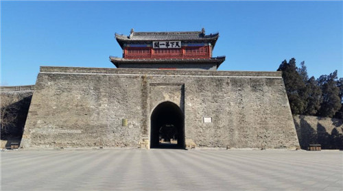 「」山海关到底多恐怖?为何清军26年来宁愿绕路攻明,也不敢打1次?