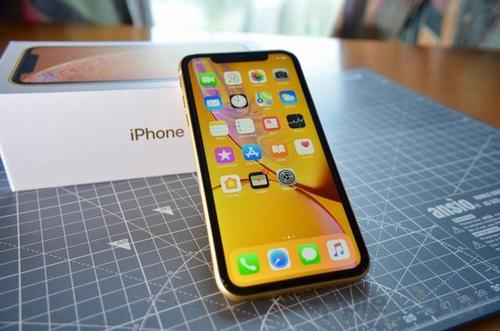 「iphone11」iphone11和iphoneXR全方位对比，区别在哪？谁更加值得入手？