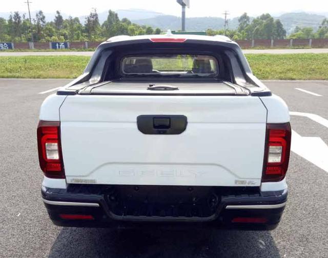 【吉利博越】虽然我十分相信皮卡市场有潜力，但吉利的新皮卡还是给我整乐了