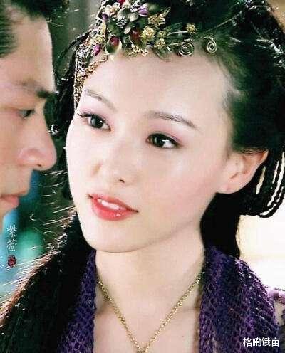 还珠格格|求求现在的古装剧，看看当年杨树云、陈顾方做的造型吧