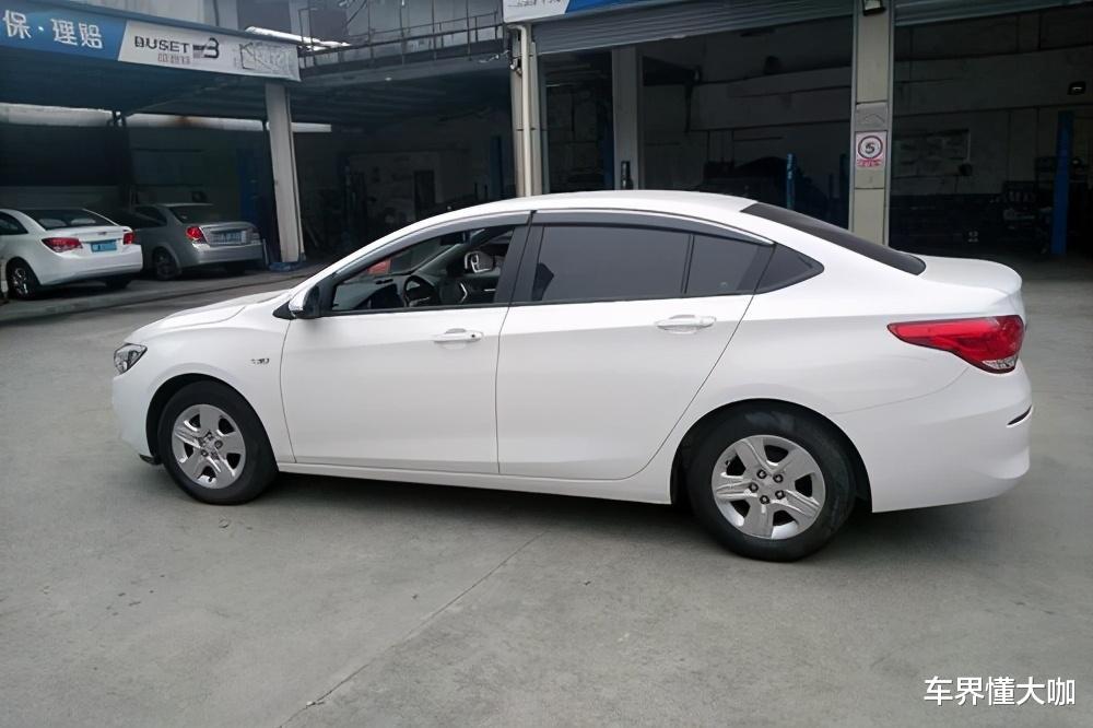 吉利帝豪|都是6.9万元，吉利帝豪与雪佛兰科沃兹，谁更值得买？