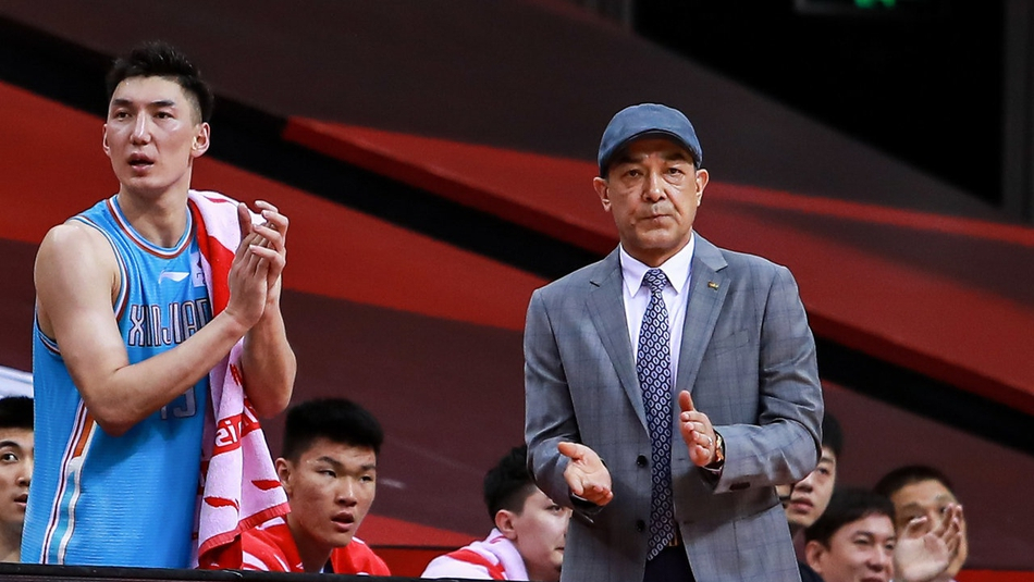 『新疆男篮』两战狂轰43分32板!周琦统治力初现,新疆再收一大好消息