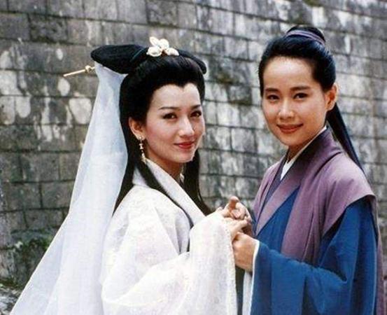 『赵雅芝』66岁赵雅芝新剧首播,颈纹明显老态毕露,离开滤镜真实颜值被曝光