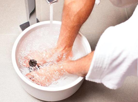 「熬夜」5个不良行为，让肾脏变得伤痕累累，尽早改掉，别等肾彻底坏透