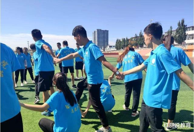 奖学金|大学期间入党真的简单吗？辅导员直言：成绩优异只是其中一方面