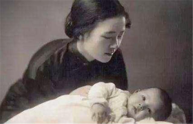 『清华大学』儿子差两分上清华，母亲要求复查试卷，看到结果后陷入了沉思