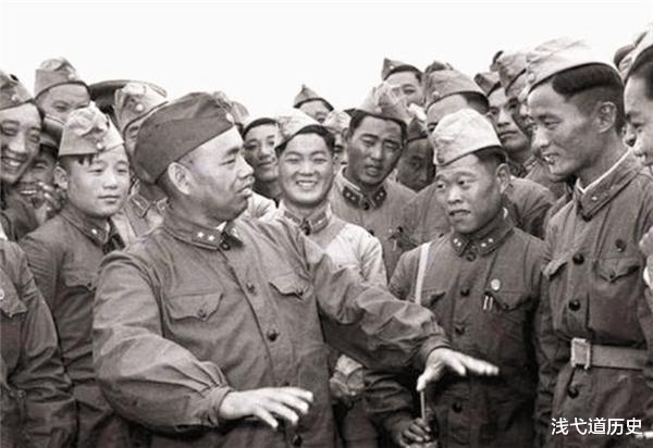 许世友|许世友与雷明珍离婚,几十年后前妻有事求他,他是如何回应的?