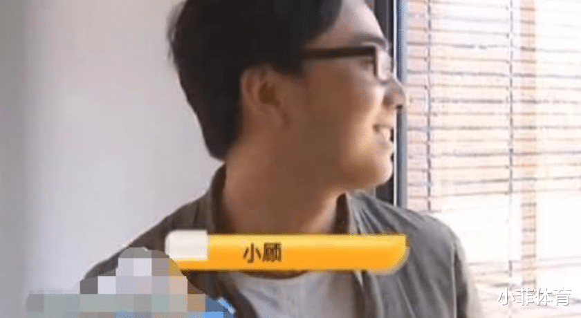 男子买了别墅, 一开窗看到七八个坟墓! 开发商: 以前是小土