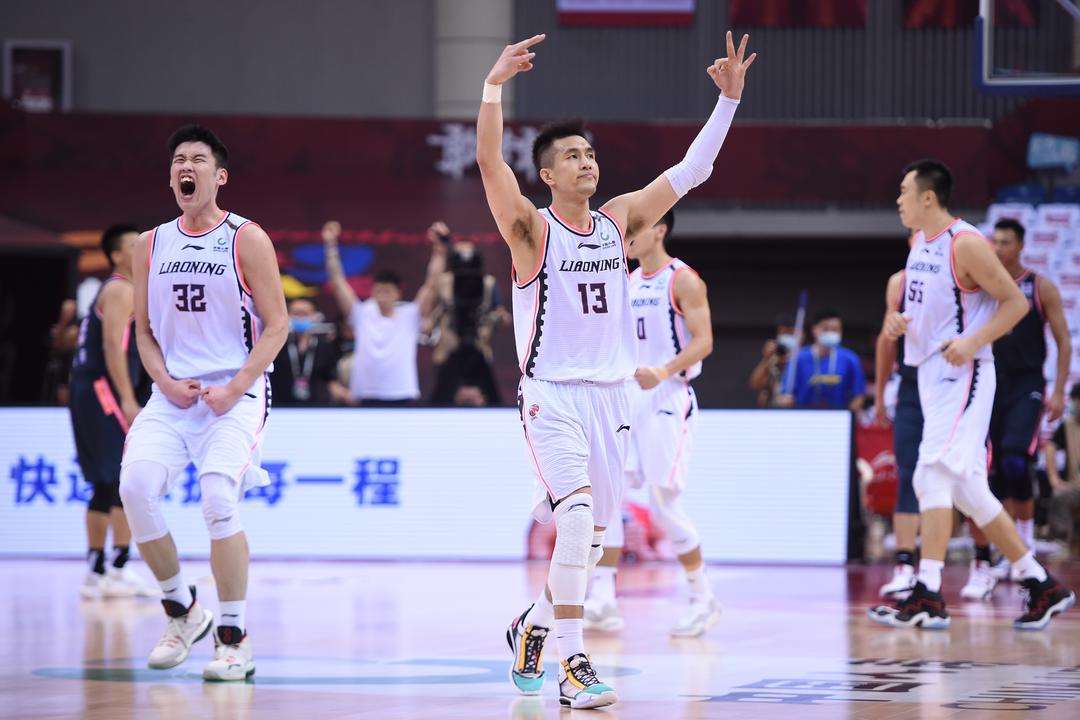 辽宁男篮|赵继伟已确认离队？辽宁未来彻底“崩盘”，八旬“中国篮球教父”也难救