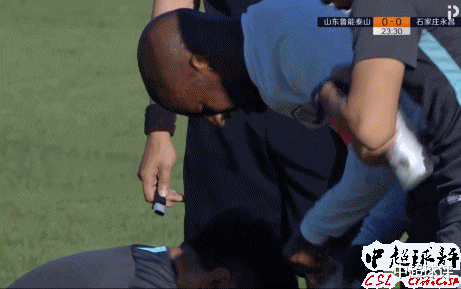 石家庄永昌■昨天中超热身赛再现1“躲球帝”:面对皮球弯腰躲闪太奇葩!