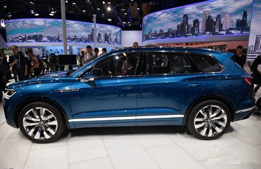 「大众汽车」为扳倒汉兰达！大众也拼了，全新大七座比卡宴漂亮，油耗3L不足27万