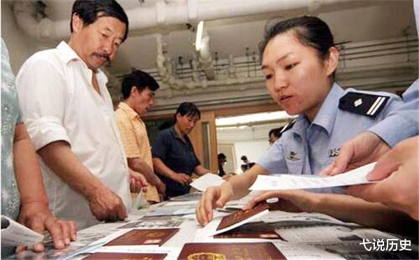 弋说历史|湖北一考生因自创霸气姓氏走红，或成全国唯一，众人好奇咋上户口