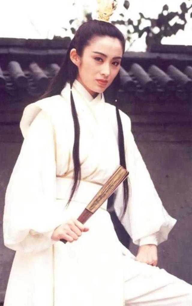 【王晶】新《倚天屠龙记》小昭不是迪丽热巴，是30岁的她，王晶为何频频力捧？