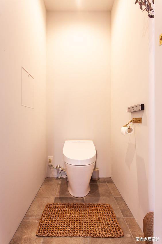 「」进门100双鞋挂墙,只打收纳架,日本夫妻100平家收纳控看了直呼爽