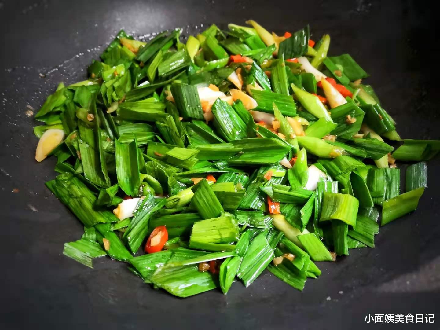 腊肉|入冬后，遇到此菜别手软，不怕过期，多买点屯起来，吃一年都不腻