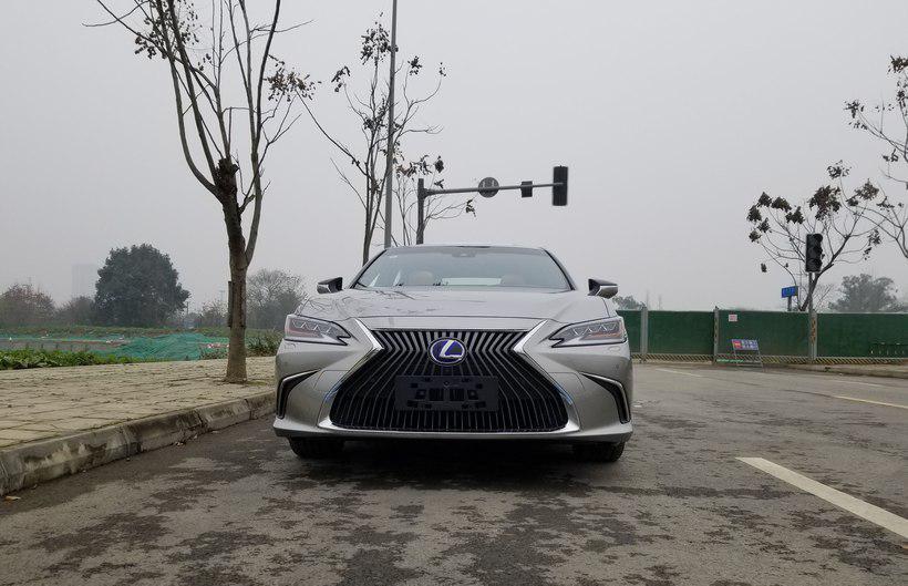 『本田奥德赛』落地34万喜提雷克萨斯ES，驾驶60天，车主说了实在话