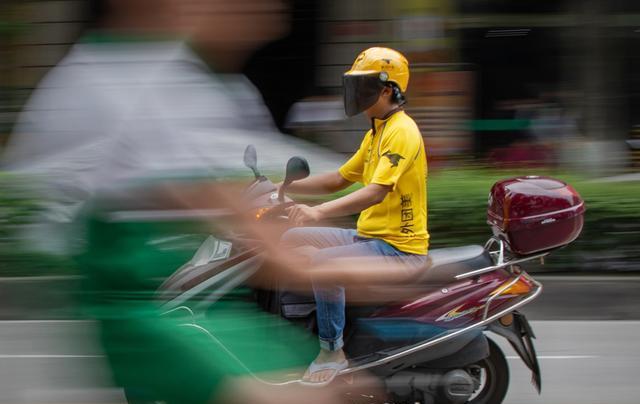 微软|外卖骑手月薪过万？骑手发出“灵魂3问”，能说会道的王兴沉默了