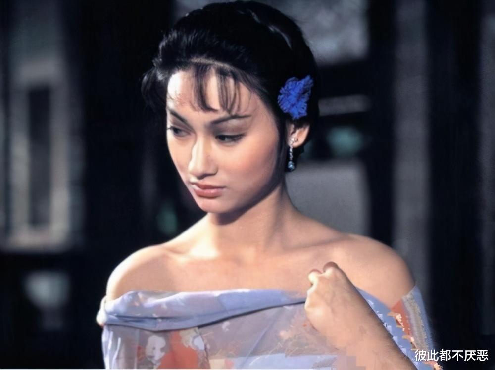 惠英红|她是落魄的皇族后裔,从乞丐到影后,握着最烂的牌,打出最酷的炸