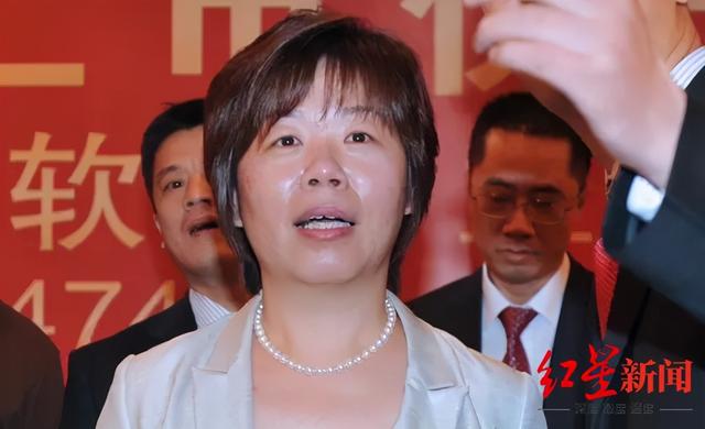 立讯精密|“打工人”成“人上人”：立讯精密成富士康劲敌？公司CEO曾是富士康打工妹